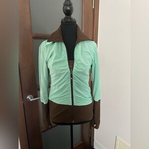 Lululemon Globe Trot reversible jacket RARE vintage! With tank top sz 6